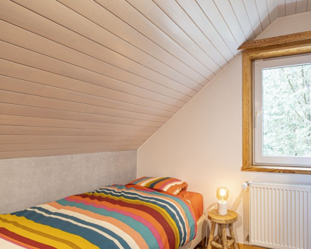 2 X eenpersoonsbed slaapkamer